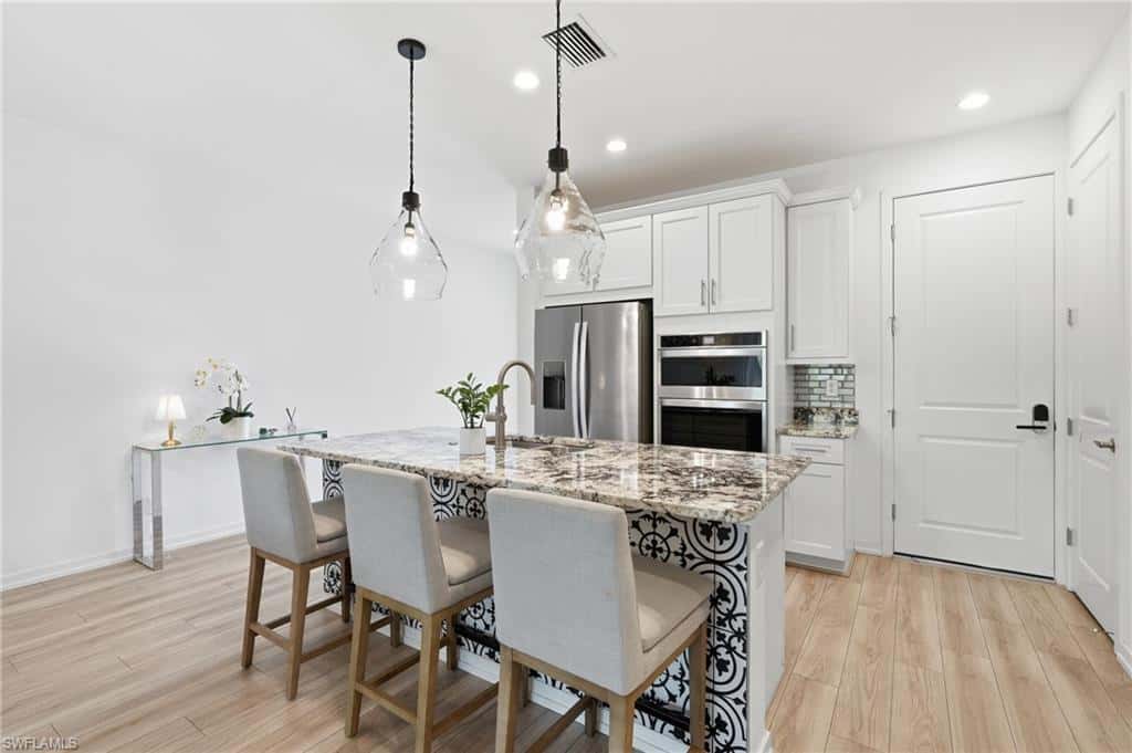 13081 Pembroke Dr, Naples, photo 6