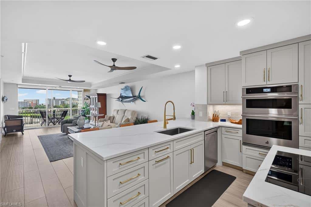15210 Portside Dr #402, Fort Myers, photo 9
