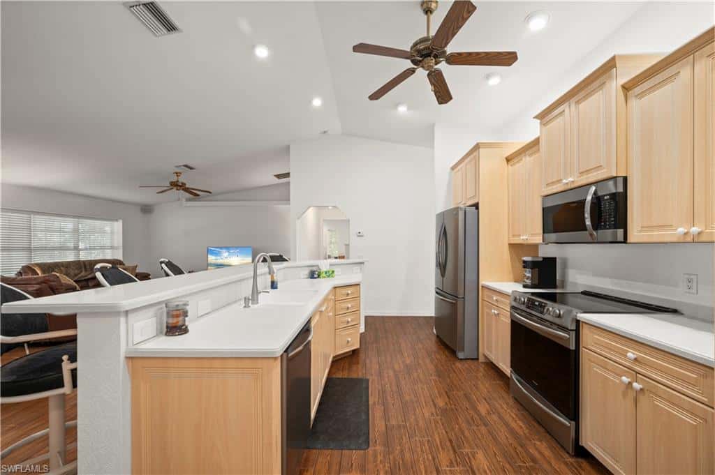 569 Rio Vista Ave, Punta Gorda, photo 13