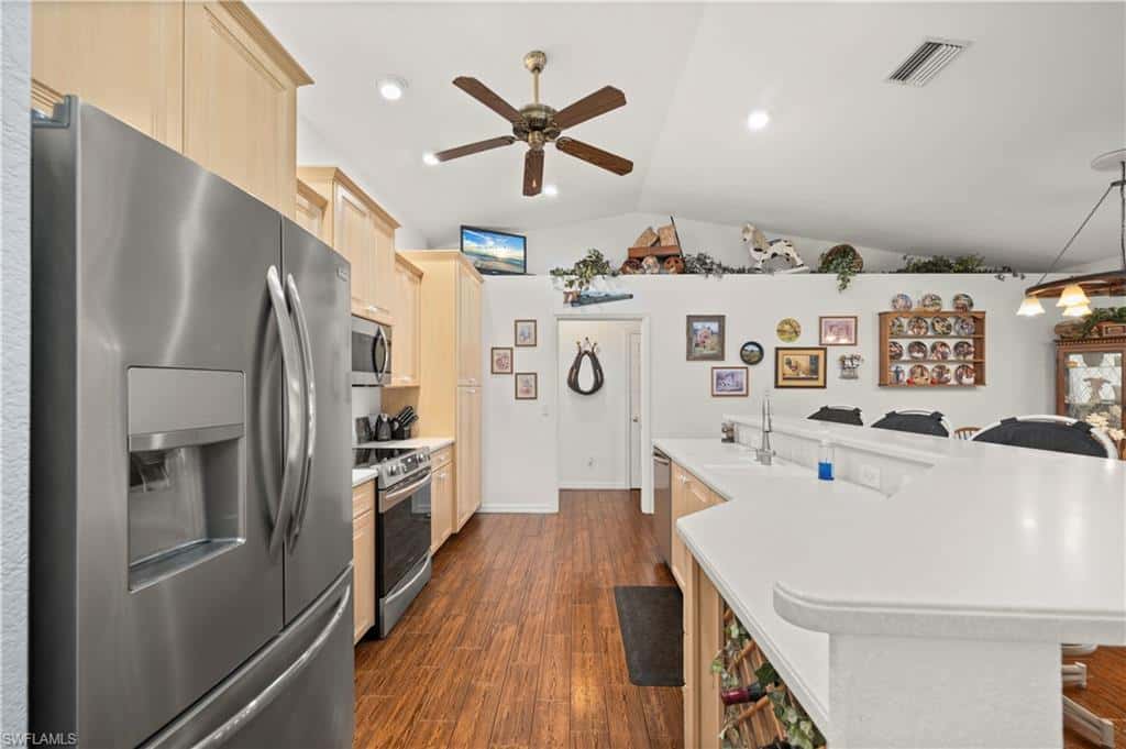 569 Rio Vista Ave, Punta Gorda, photo 12