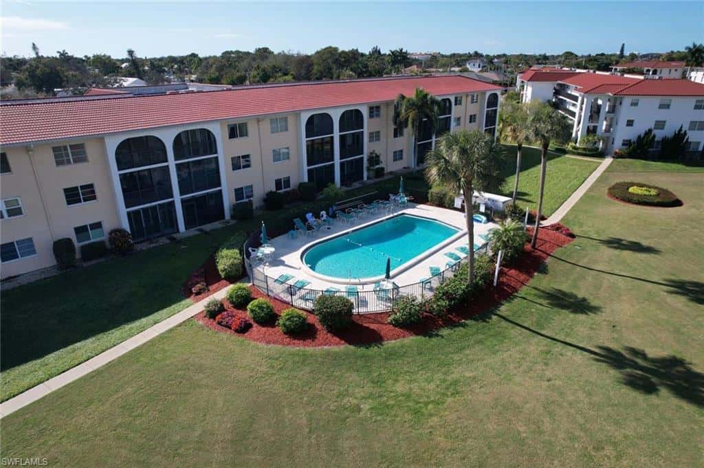 41 High Point Cir #105, Naples, photo 18