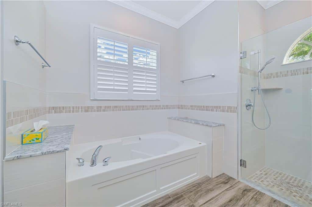 14111 Creek Ct, Fort Myers, photo 34