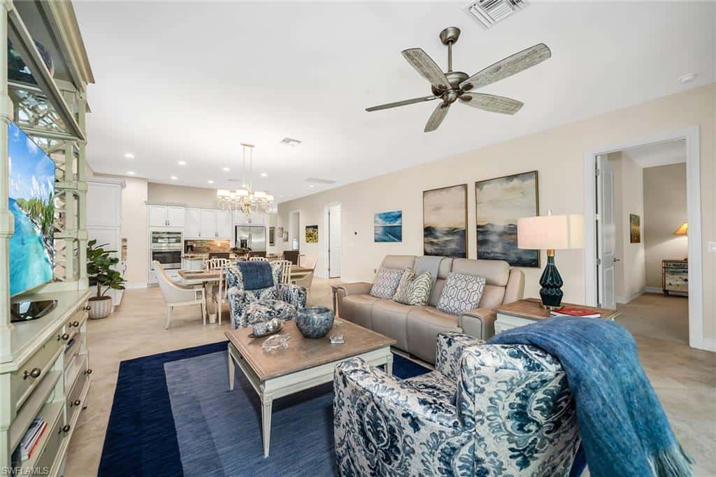 7825 Hawthorne Dr #2104, Naples, photo 4