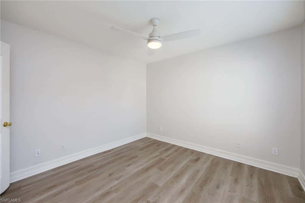 300 Diamond Cir #308, Naples, photo 15
