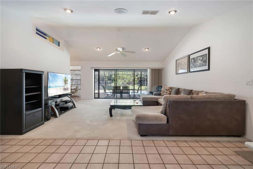 19112 Pine Run Ln, Fort Myers, photo 6