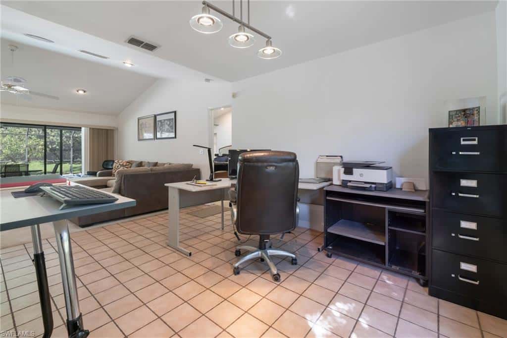 19112 Pine Run Ln, Fort Myers, photo 17