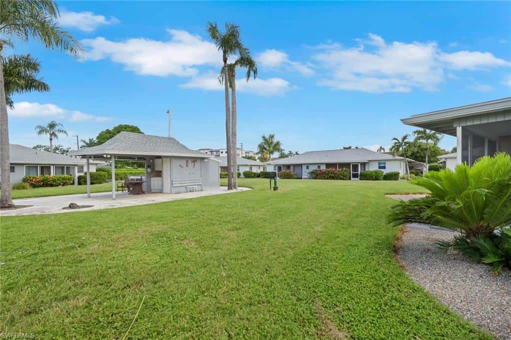 175 Crown Dr, Naples, photo 23