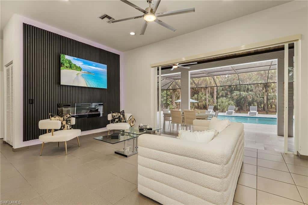 364 Logan Blvd, Naples, photo 6