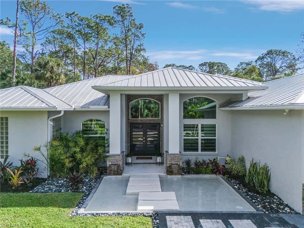 364 Logan Blvd, Naples, photo 47