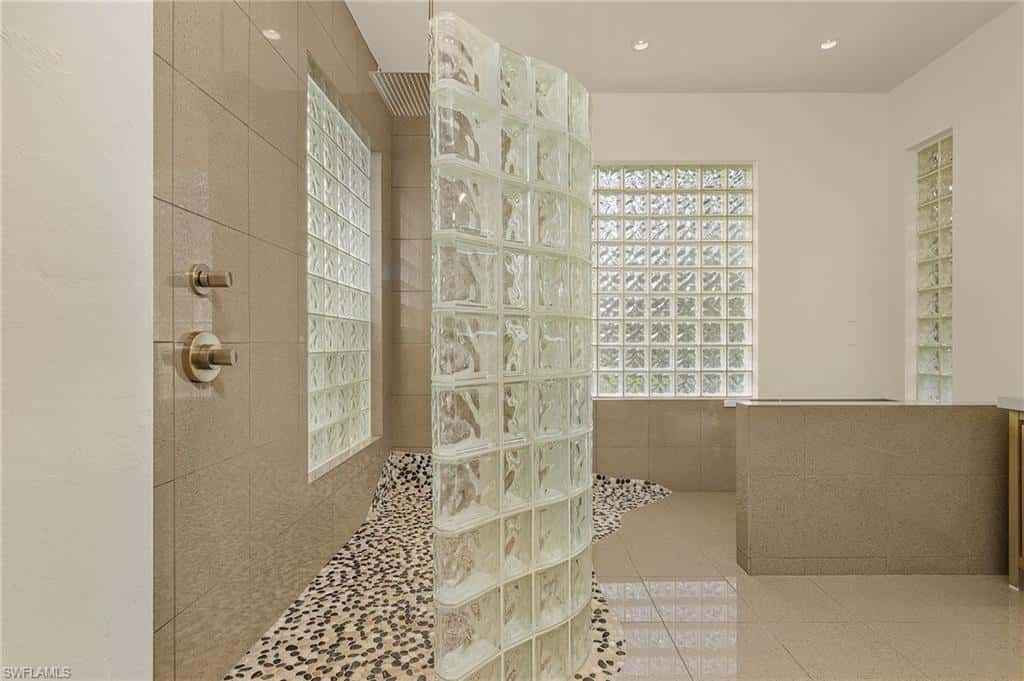 364 Logan Blvd, Naples, photo 16