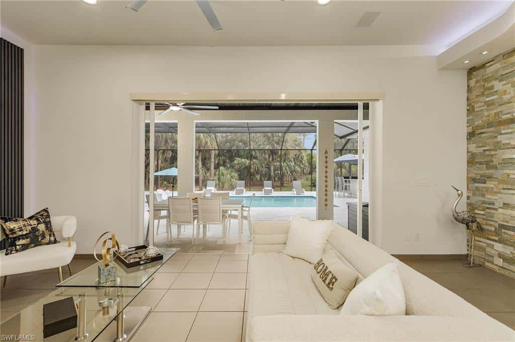 364 Logan Blvd, Naples, photo 8