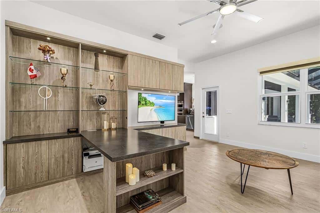 364 Logan Blvd, Naples, photo 25
