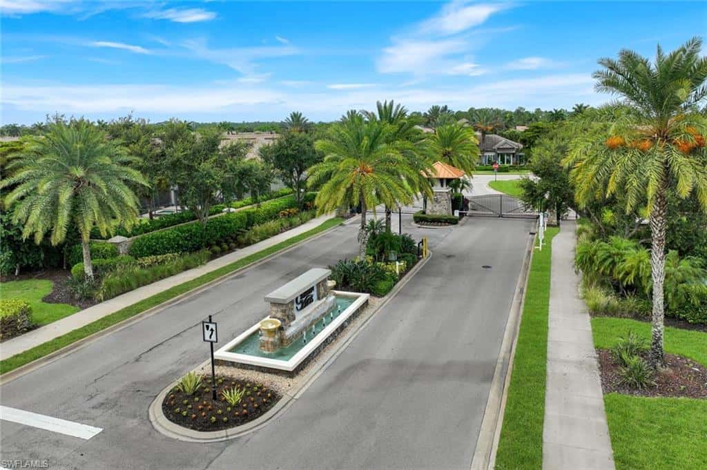 16367 Halberry Ln, Naples, photo 45