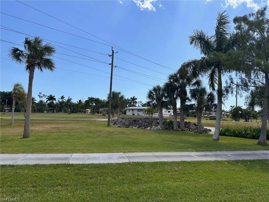 1307 Silver Lakes Blvd, Naples, photo 6