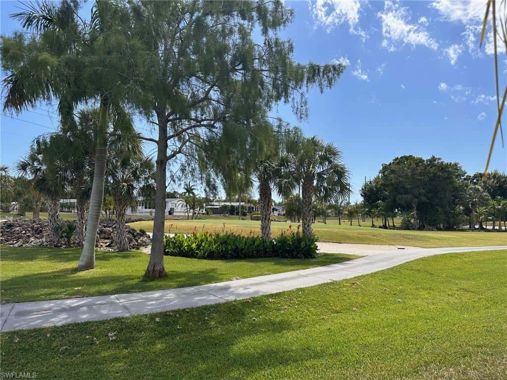 1307 Silver Lakes Blvd, Naples, photo 5