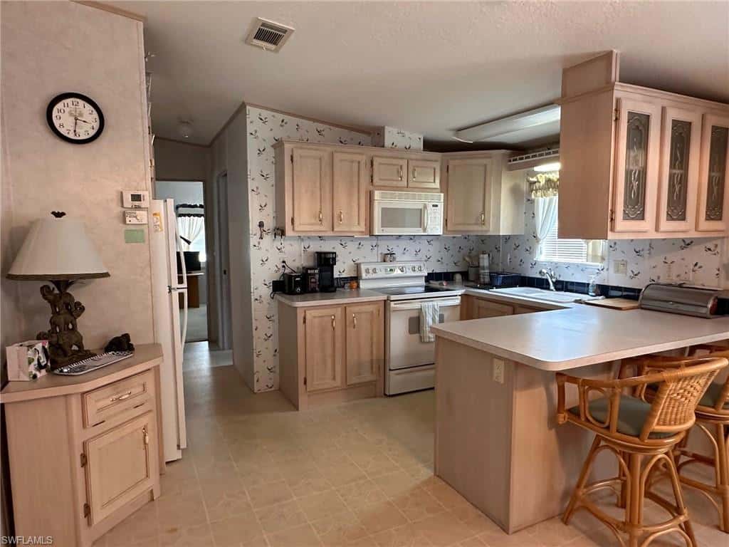 1307 Silver Lakes Blvd, Naples, photo 10
