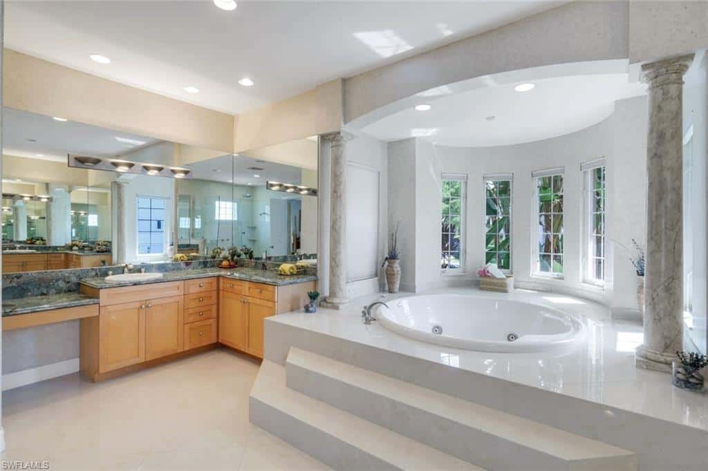 1658 Mcilvaine Ct, Marco Island, photo 26