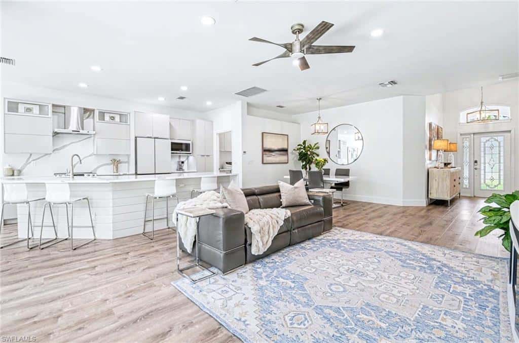 8324 Laurel Lakes Blvd, Naples, photo 6