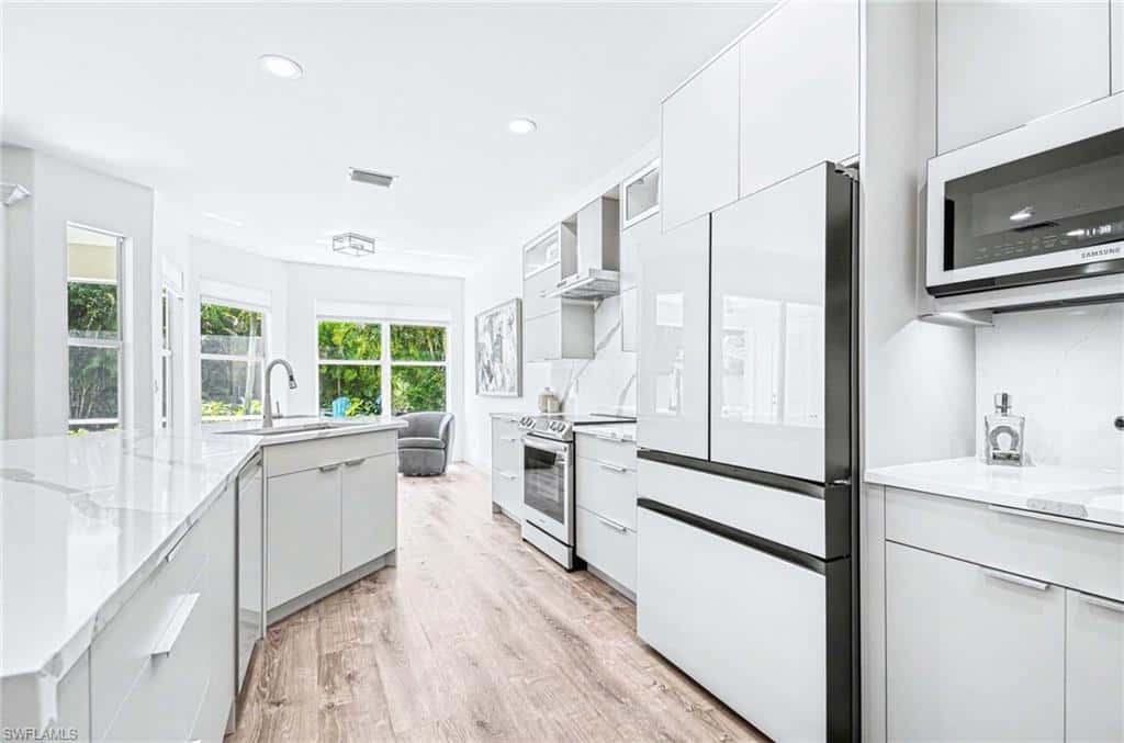 8324 Laurel Lakes Blvd, Naples, photo 9