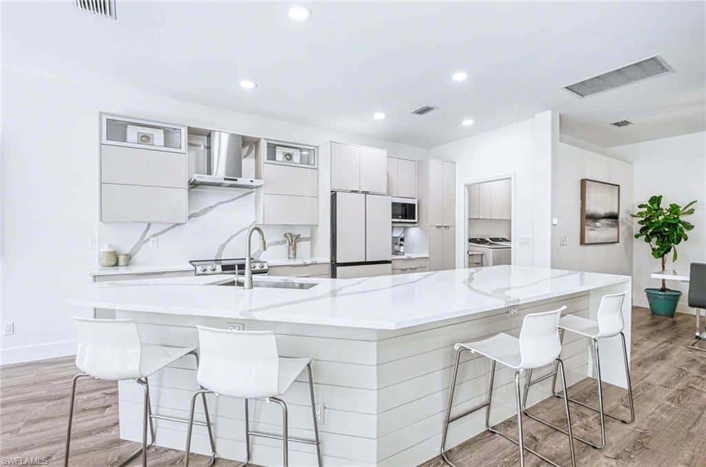 8324 Laurel Lakes Blvd, Naples, photo 10