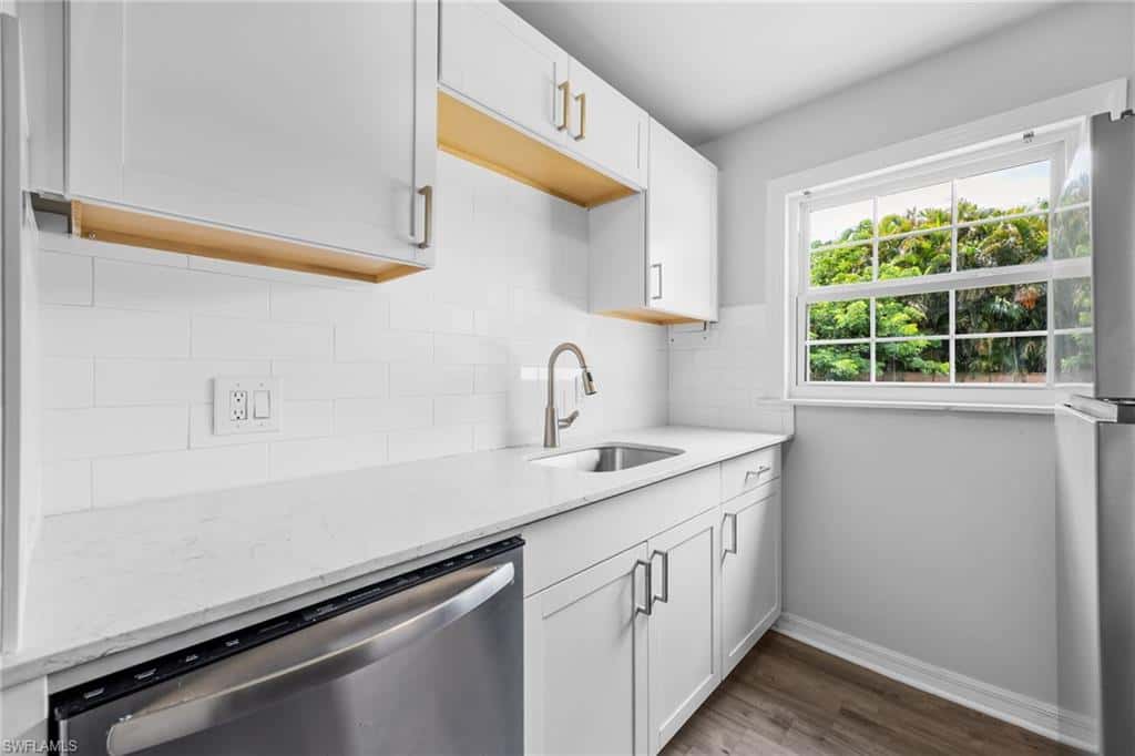 2664 Van Buren Ave, Naples, photo 13
