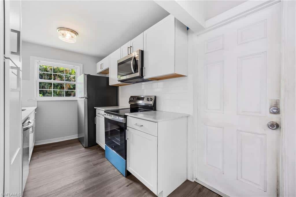 2664 Van Buren Ave, Naples, photo 12