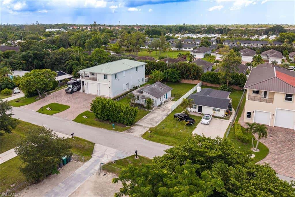 2664 Van Buren Ave, Naples, photo 32