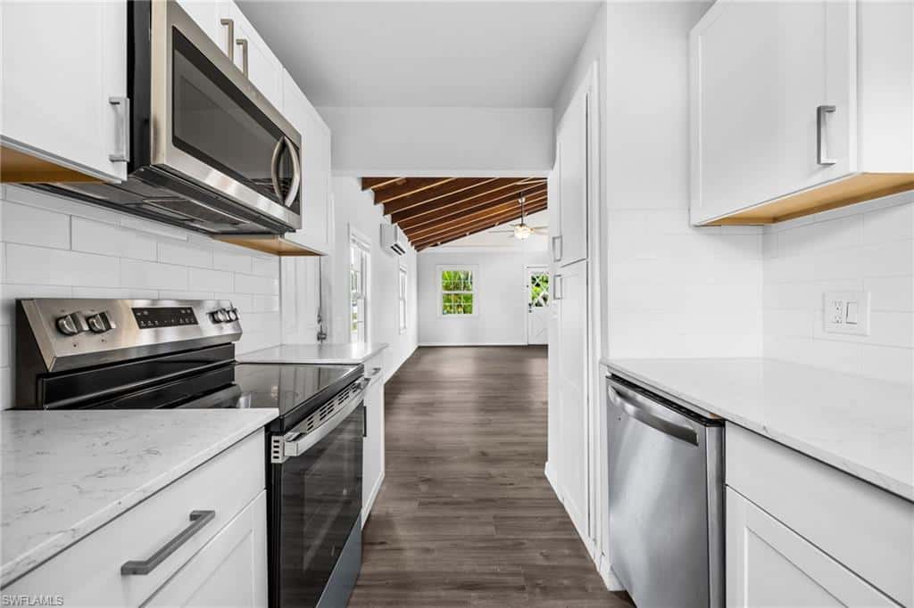 2664 Van Buren Ave, Naples, photo 14