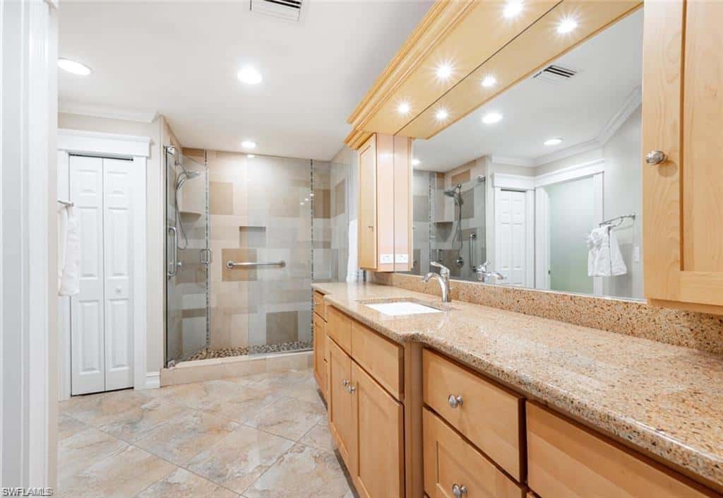 551 Beachwalk Cir, Naples, photo 23