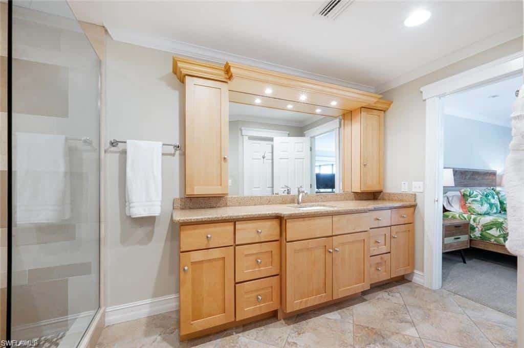 551 Beachwalk Cir, Naples, photo 22