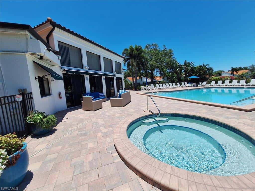 551 Beachwalk Cir, Naples, photo 10