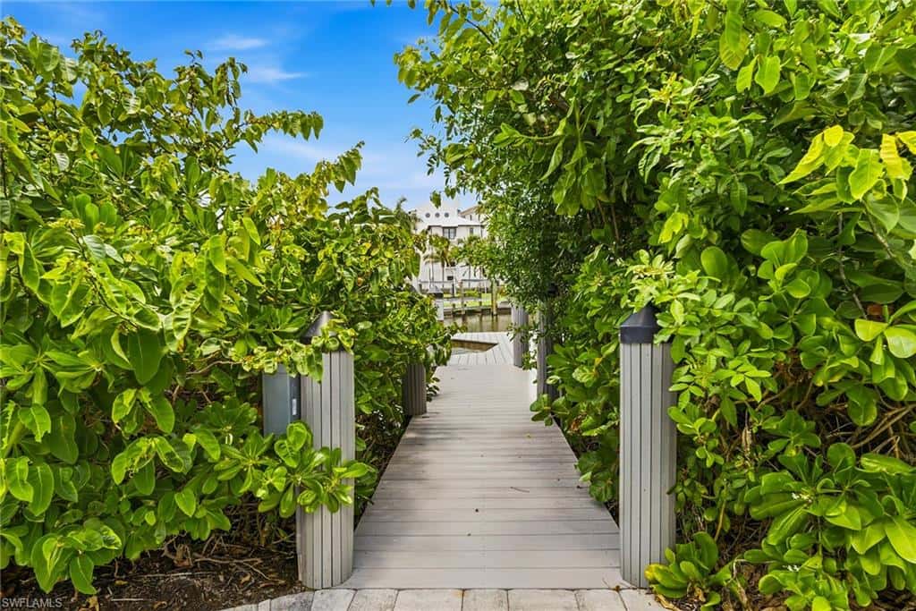 98 Southport Cv, Bonita Springs, photo 39