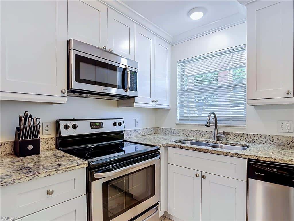 100 Forest Lakes Blvd #109, Naples, photo 7