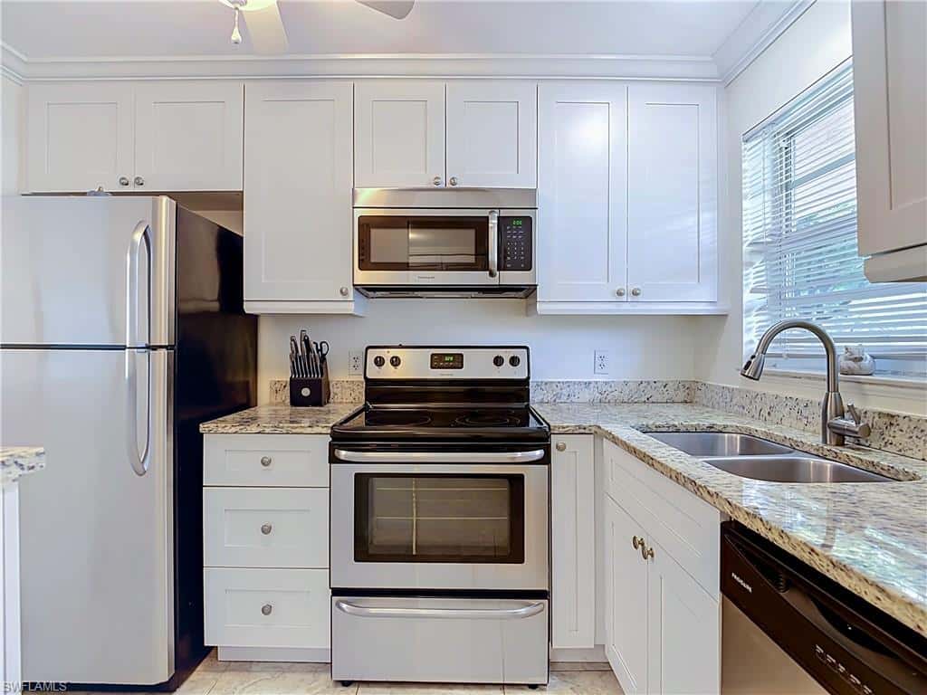 100 Forest Lakes Blvd #109, Naples, photo 5