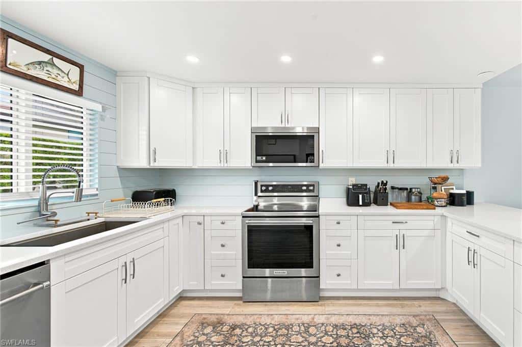 1417 Chesapeake Ave #106, Naples, photo 6