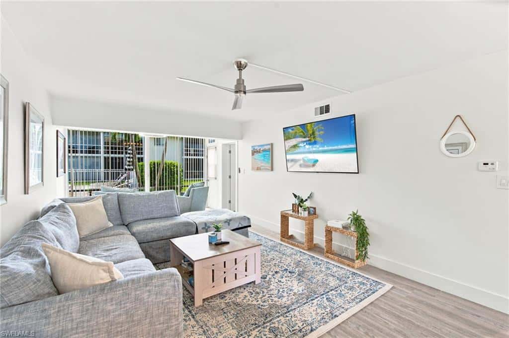 1417 Chesapeake Ave #106, Naples, photo 9