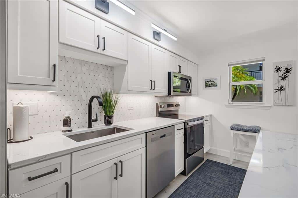 960 7th St #105, Naples, photo 13