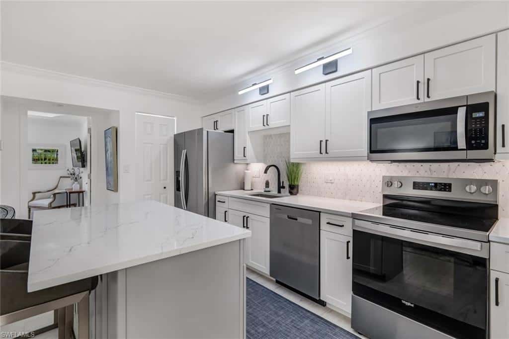 960 7th St #105, Naples, photo 9