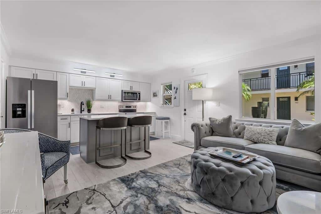 960 7th St #105, Naples, photo 8