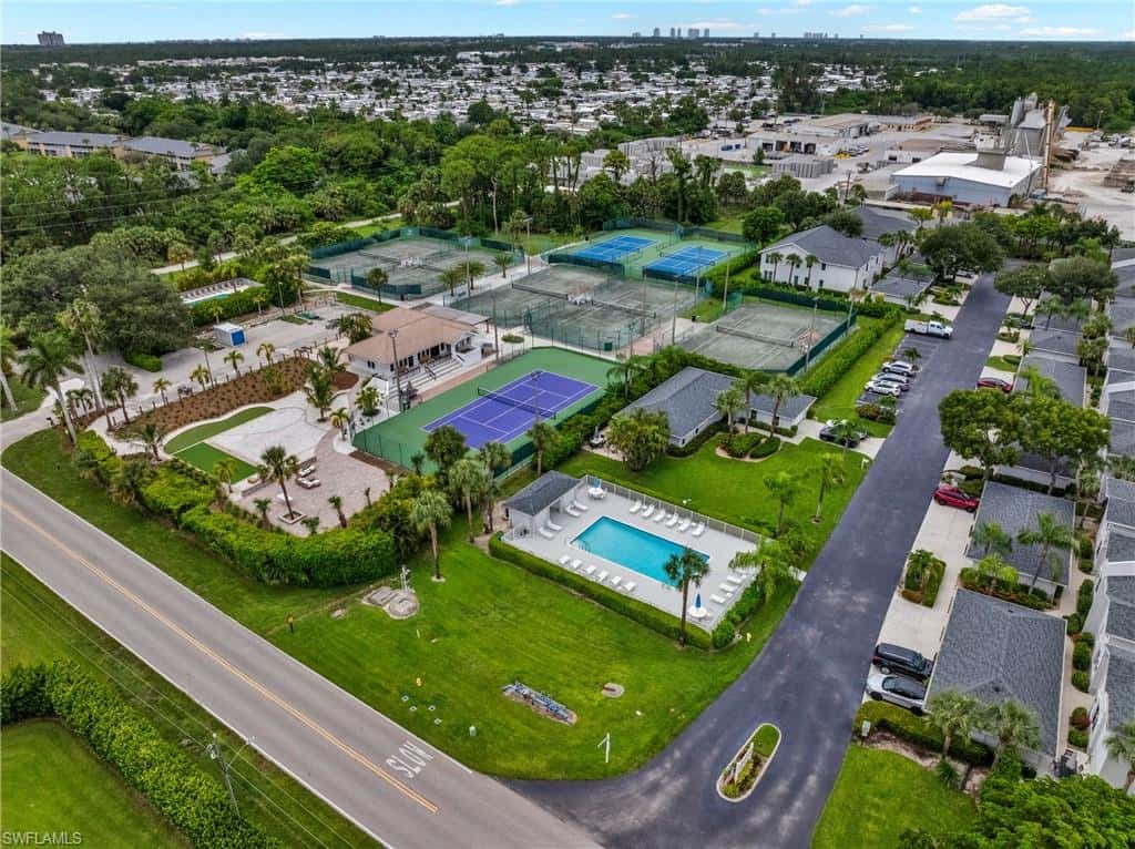 1320 Charleston Square Dr #103, Naples, photo 47