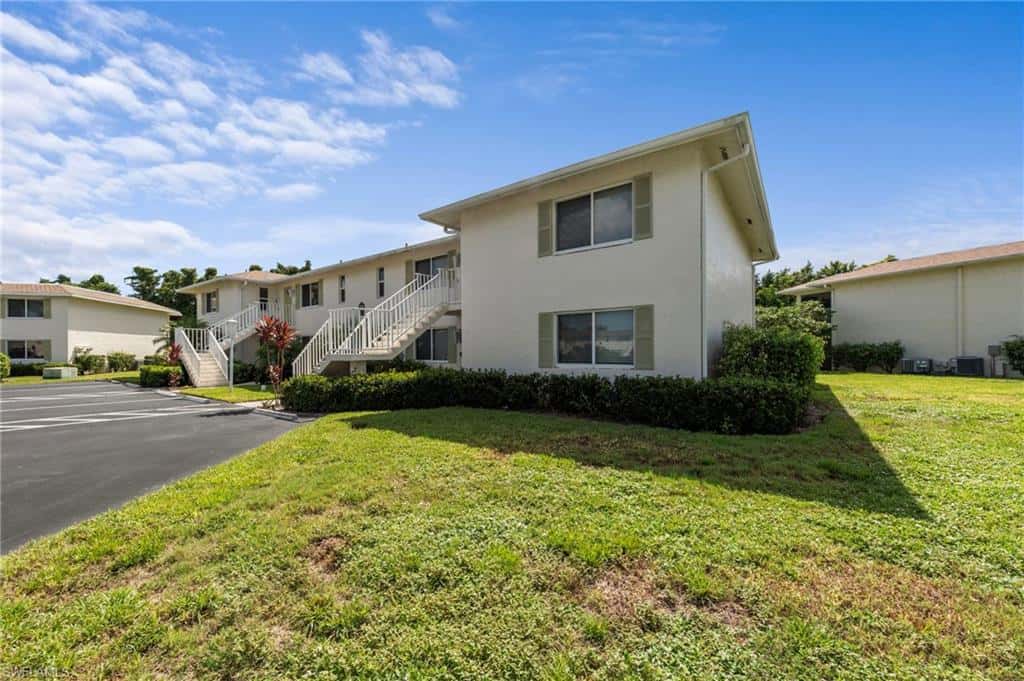 720 Teryl Rd #2, Naples, photo 4