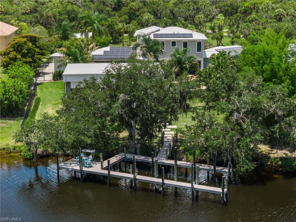 18180 Olga Dr, Alva, photo 4