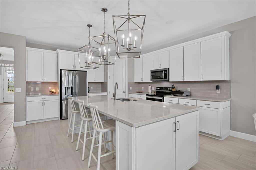 17624 Kinzie Ln, Estero, photo 4