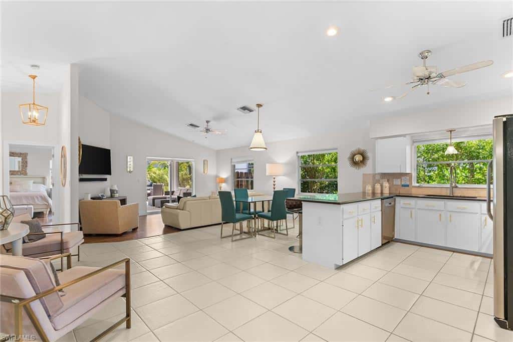 580 97th Ave, Naples, photo 6