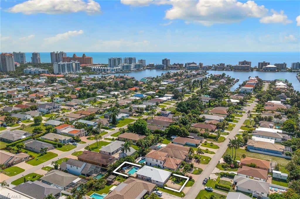 580 97th Ave, Naples, photo 32