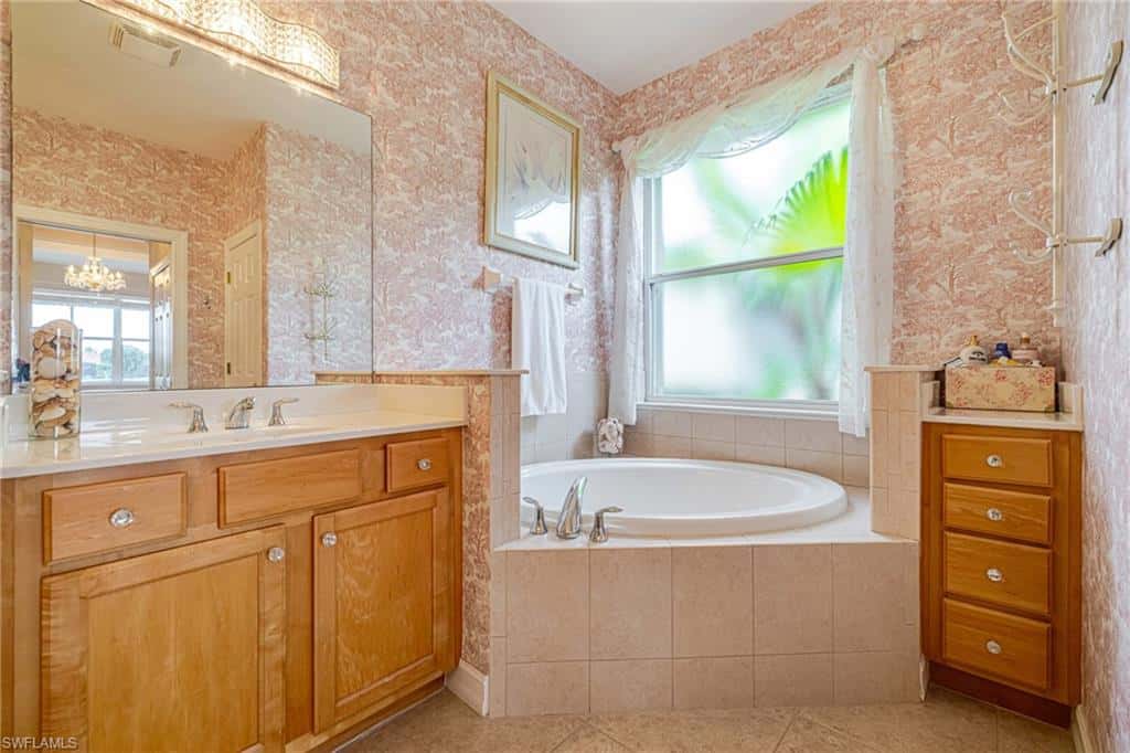 10523 Bella Vista Dr, Fort Myers, photo 36