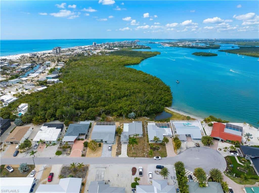 455 Donora Blvd, Fort Myers Beach, photo 22