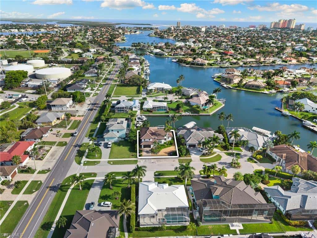 1281 Aruba Ct, Marco Island, photo 4