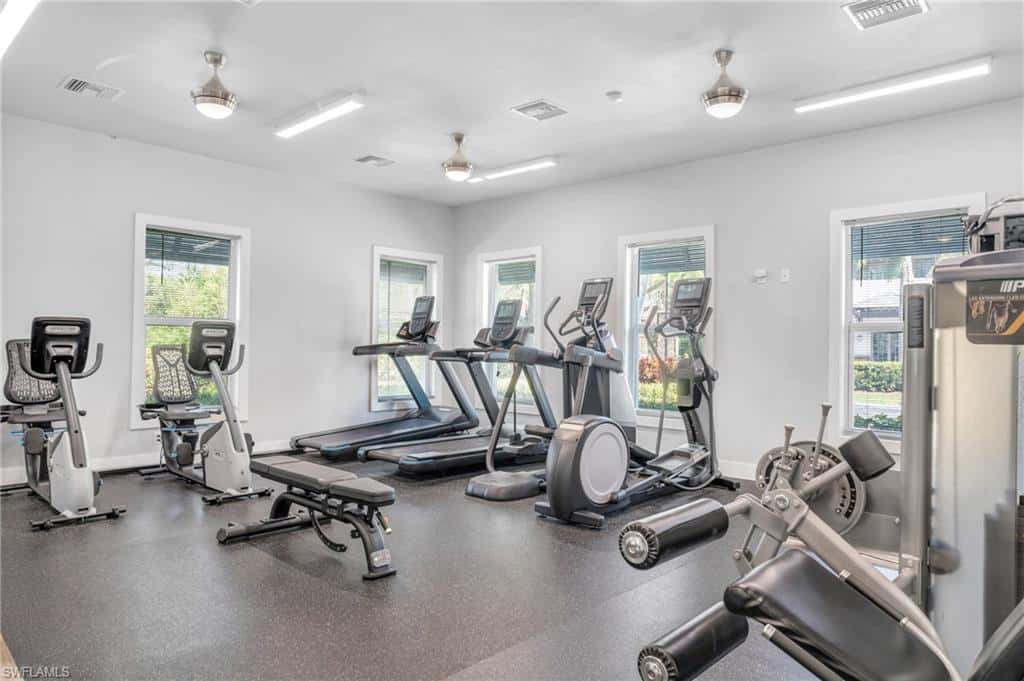 9833 Clear Lake Cir, Naples, photo 41