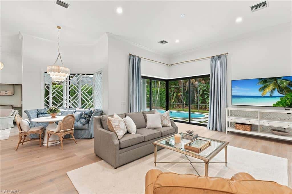 9833 Clear Lake Cir, Naples, photo 4